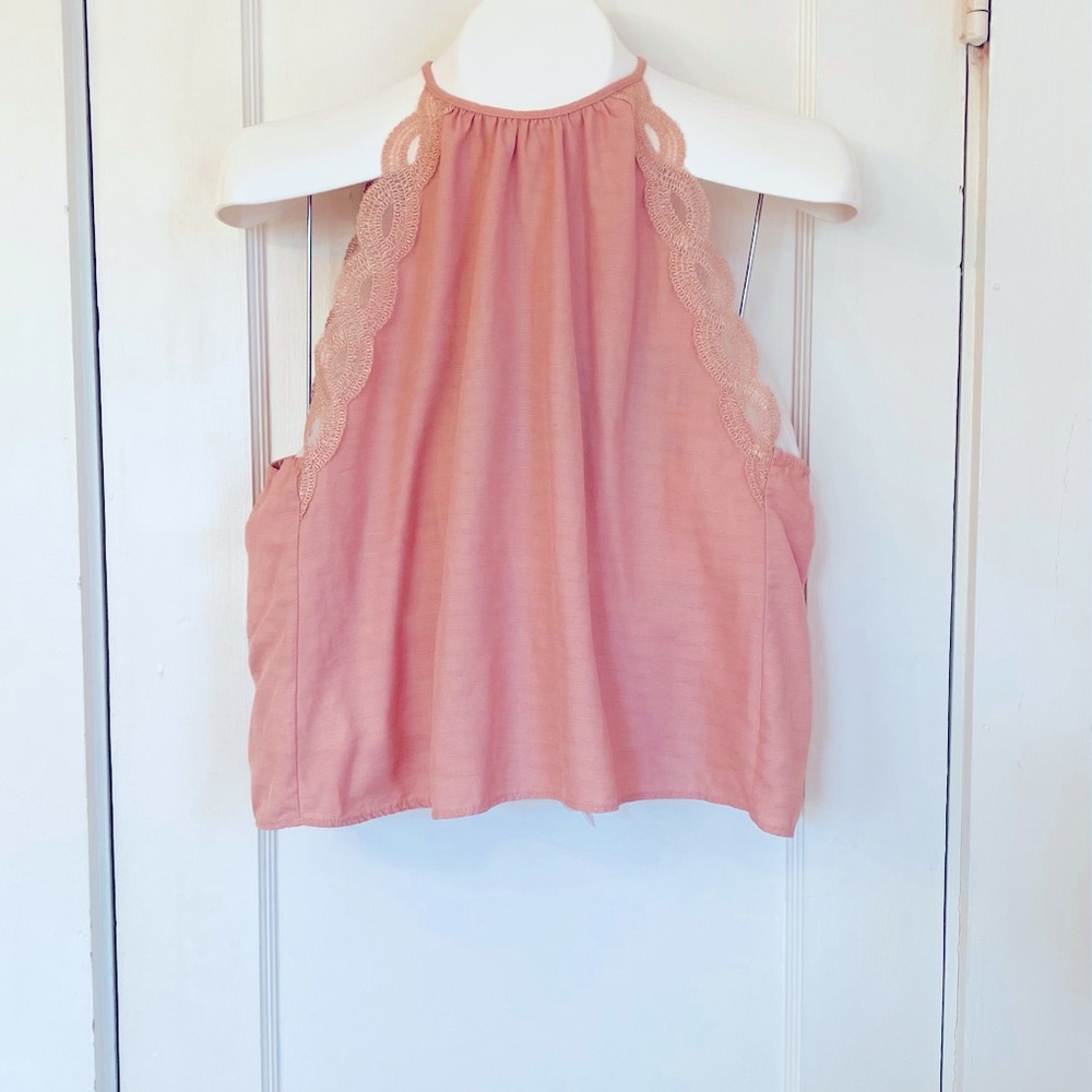 Kendall and Kylie cropped size small top